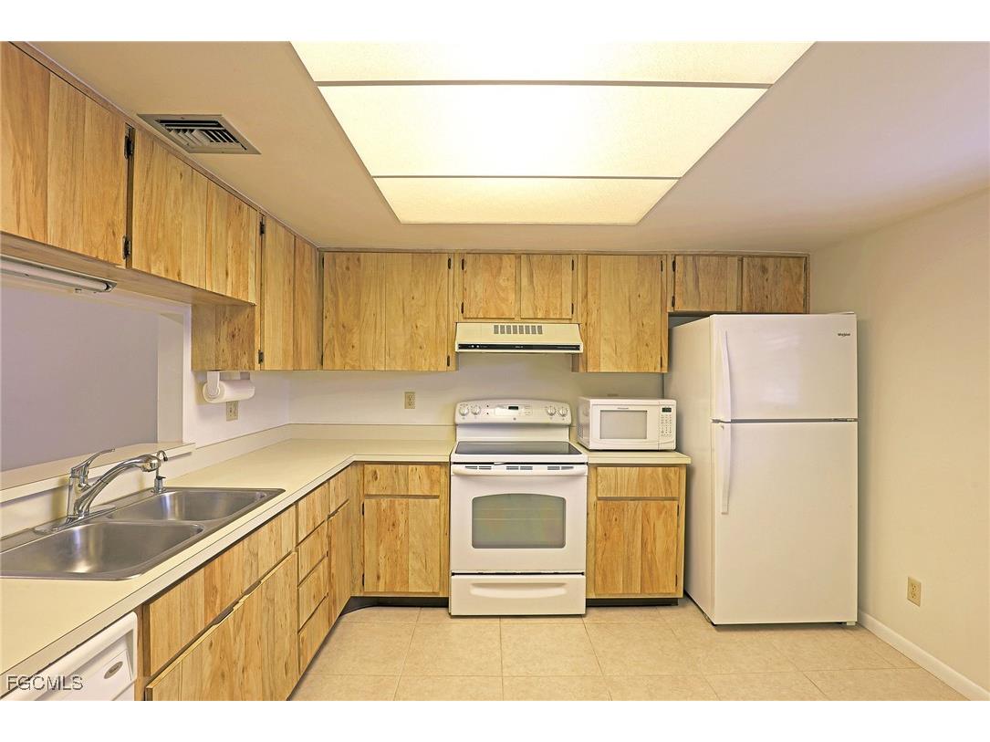 6120 Whiskey Creek Drive #409 Fort Myers FL 33919 2025009864 image6