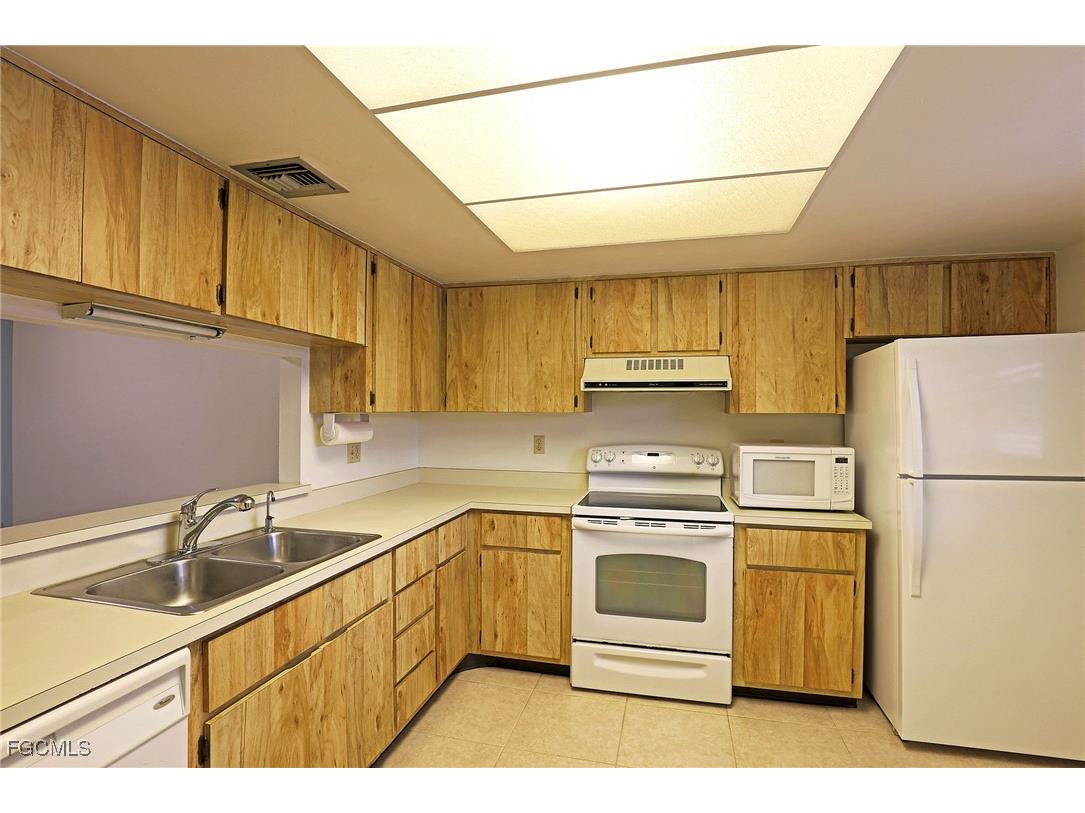 6120 Whiskey Creek Drive #409 Fort Myers FL 33919 2025009864 image8