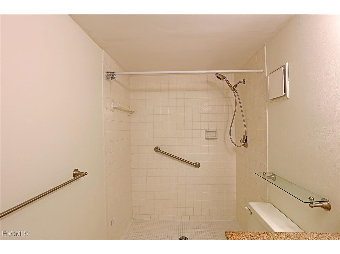 6120 Whiskey Creek Drive #409 Fort Myers FL 33919 2025014840 image12