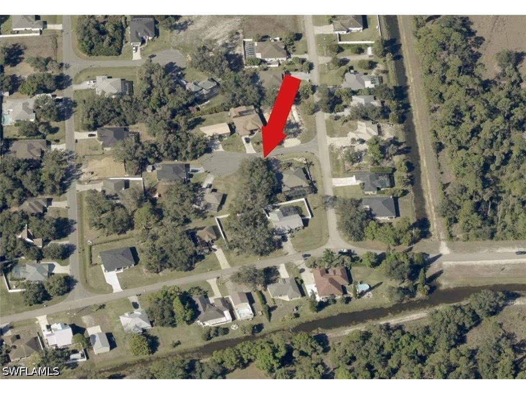 6121 Barkwood Court Fort Myers FL 33905 226019896 image4