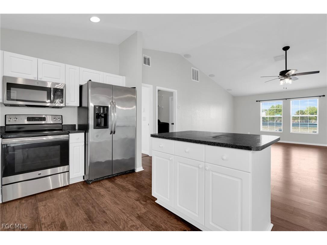 6121 Hutton Court Fort Myers FL 33905 2026005956 image9