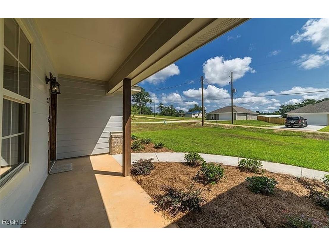 6123 Hendley Court Fort Myers FL 33905 2025010687 image15