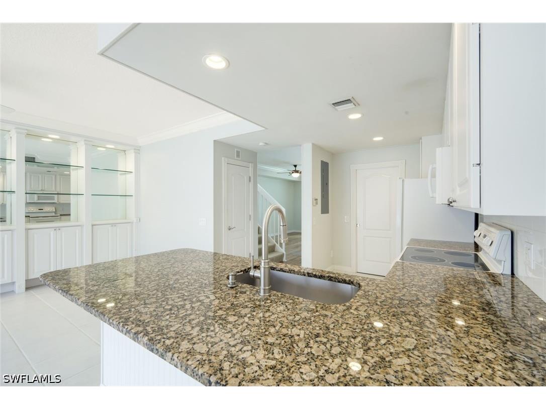 6124 Towncenter Circle Naples FL 34119 226017030 image7