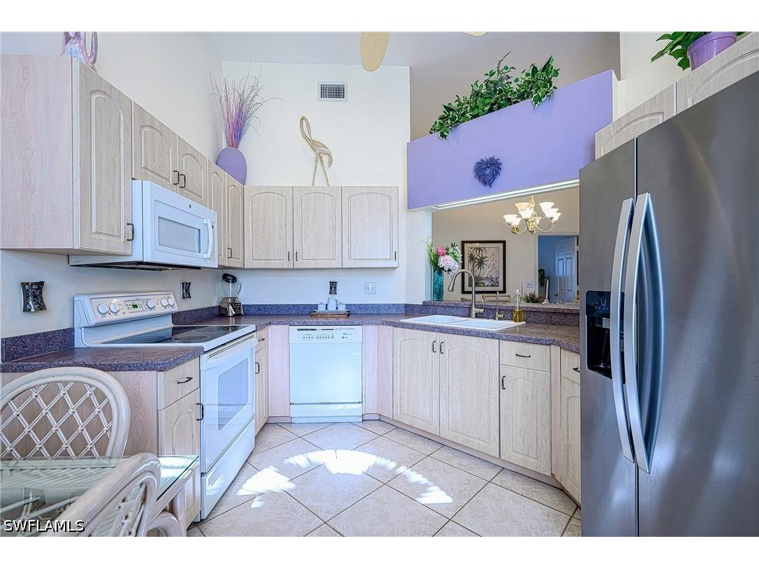 613 Beachwalk Circle #J Naples FL 34108 226021660 image15