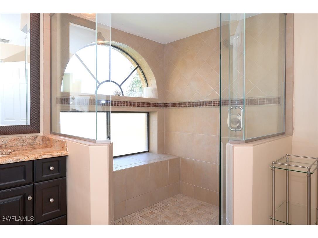 613 Beachwalk Circle #J-204 Naples FL 34108 225071602 image20