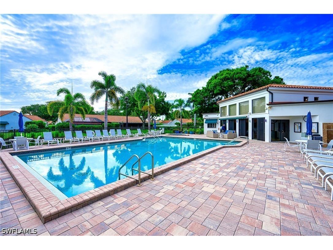 613 Beachwalk Circle #J-204 Naples FL 34108 225071602 image38