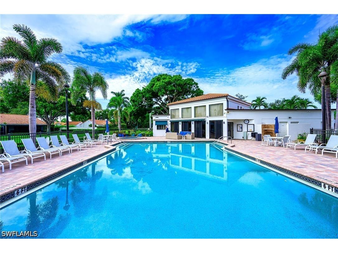 613 Beachwalk Circle #J-204 Naples FL 34108 225071602 image39
