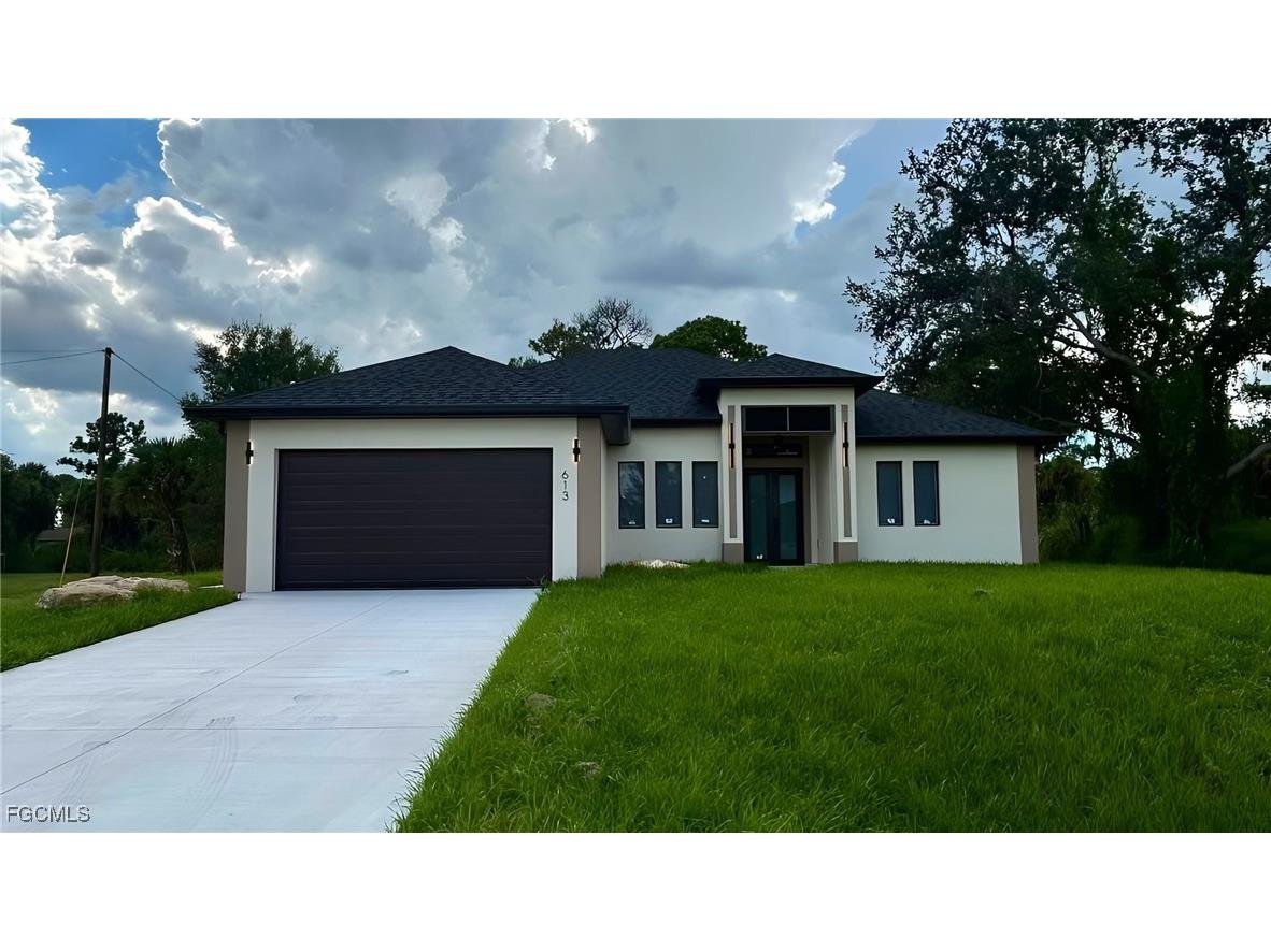 613 Gerald Avenue Lehigh Acres FL 33936 2025012114 image1
