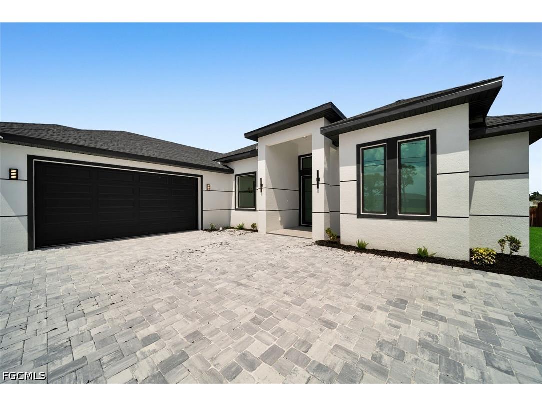 613 Gleason Parkway Cape Coral FL 33914 2026012378 image1