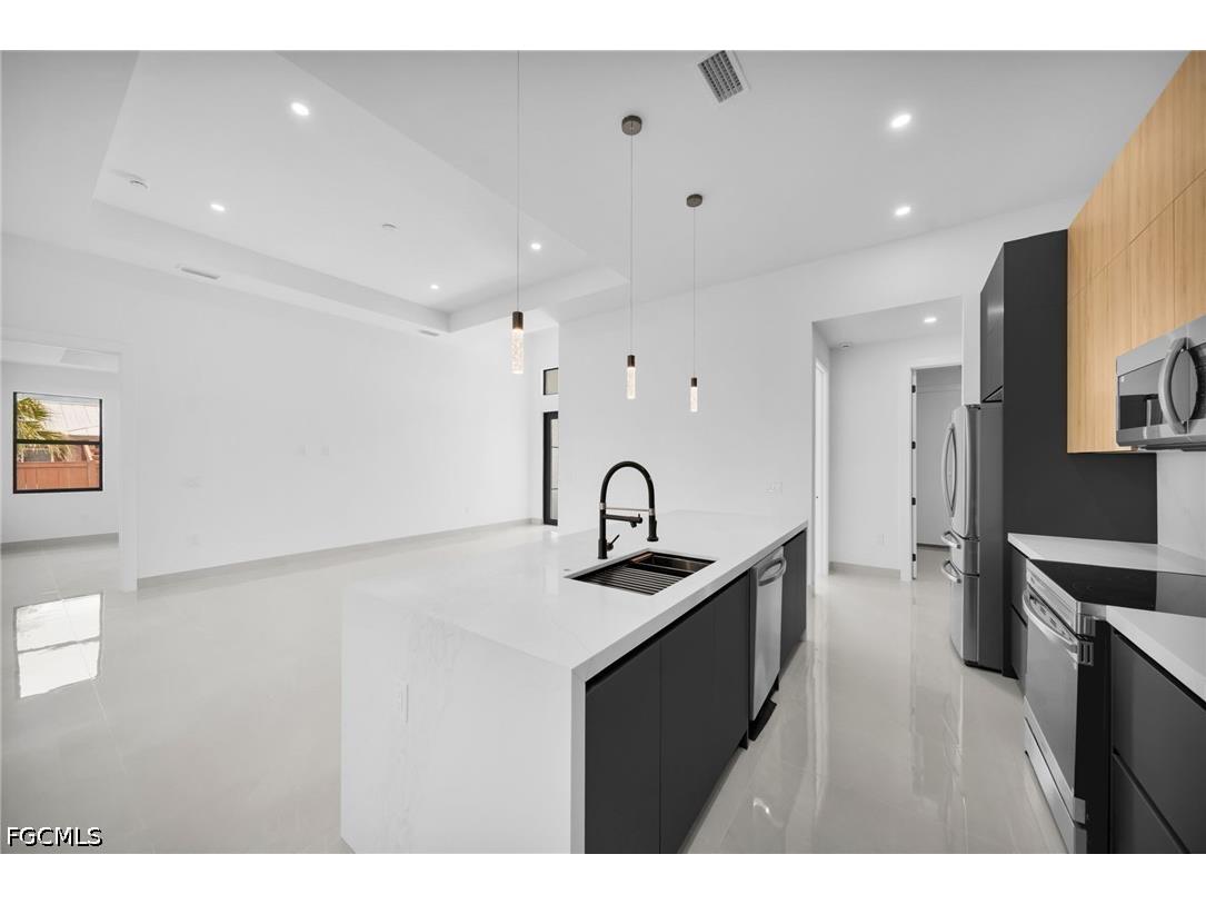 613 Gleason Parkway Cape Coral FL 33914 2026012378 image13