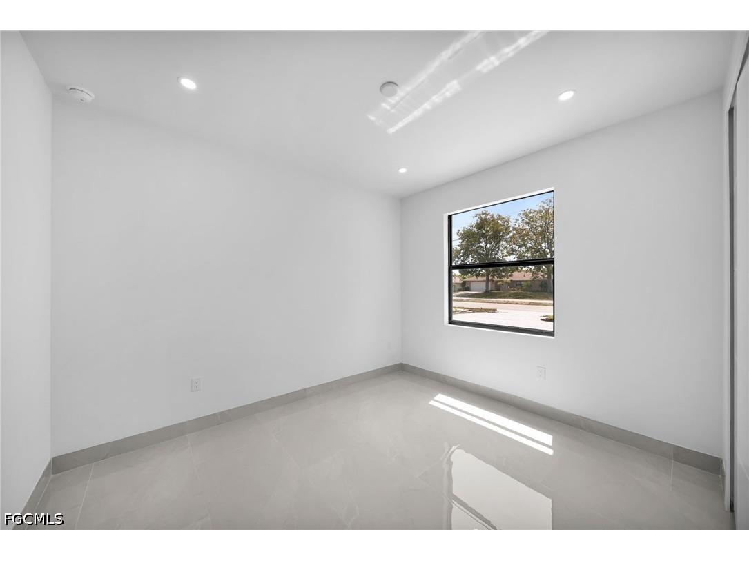 613 Gleason Parkway Cape Coral FL 33914 2026012378 image15