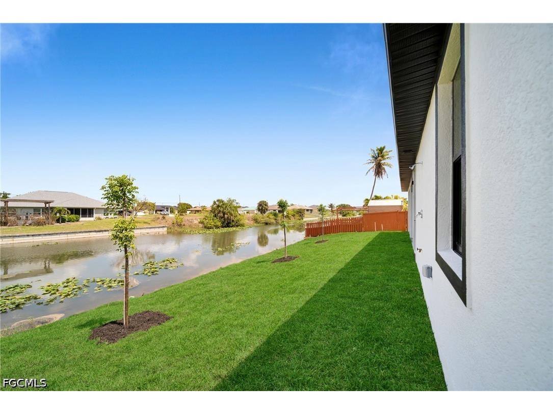 613 Gleason Parkway Cape Coral FL 33914 2026012378 image39