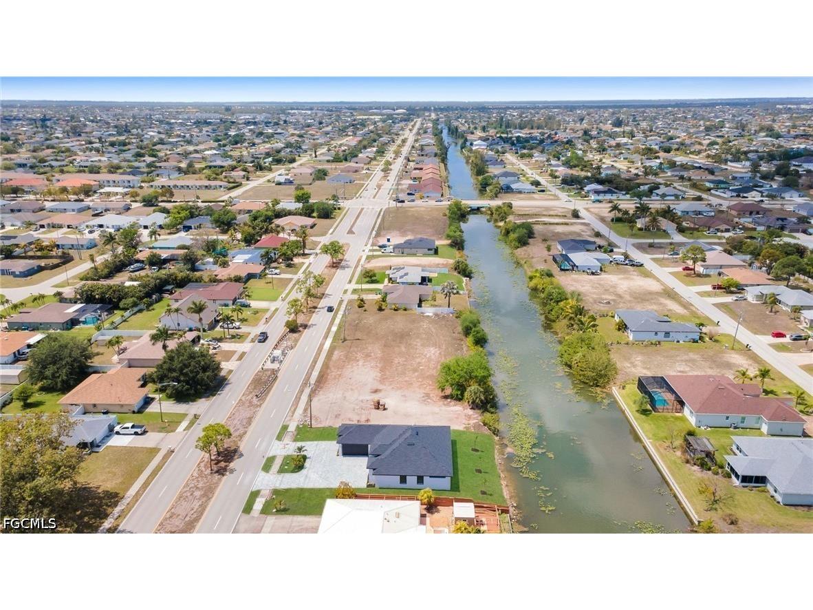 613 Gleason Parkway Cape Coral FL 33914 2026012378 image43