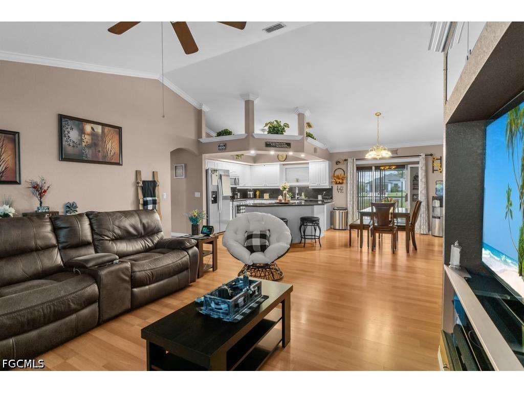 613 NW 14th Terrace Cape Coral FL 33993 2026024364 image19
