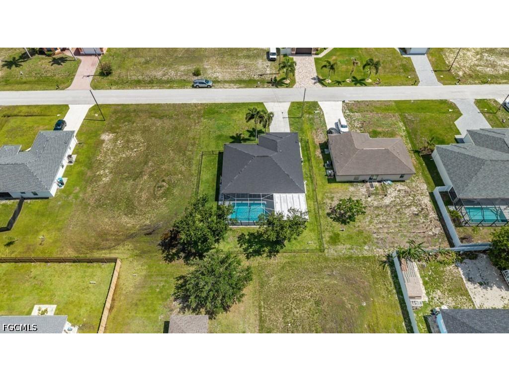 613 NW 14th Terrace Cape Coral FL 33993 2026024364 image2