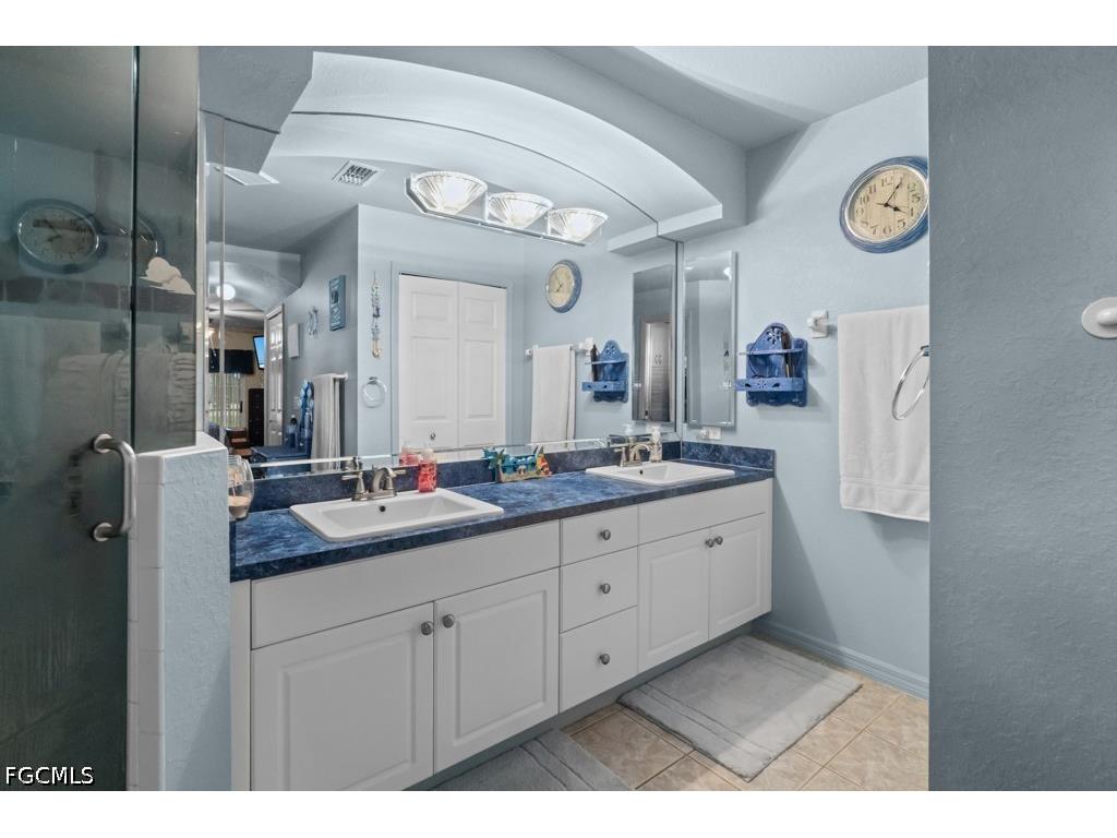 613 NW 14th Terrace Cape Coral FL 33993 2026024364 image25