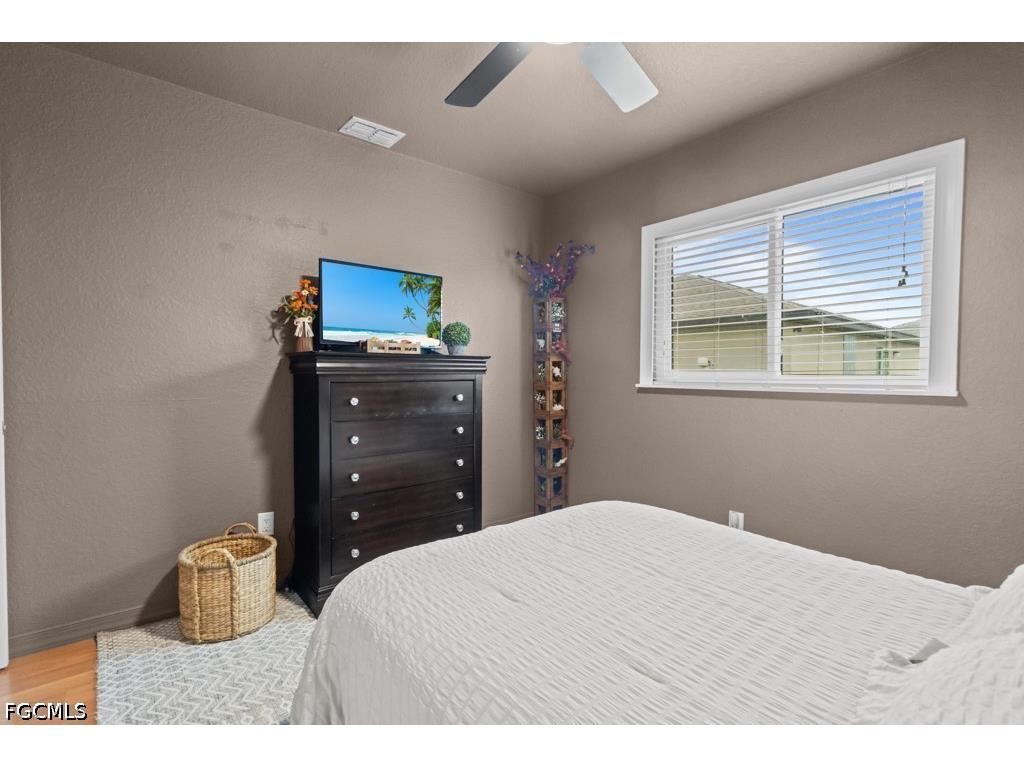 613 NW 14th Terrace Cape Coral FL 33993 2026024364 image29