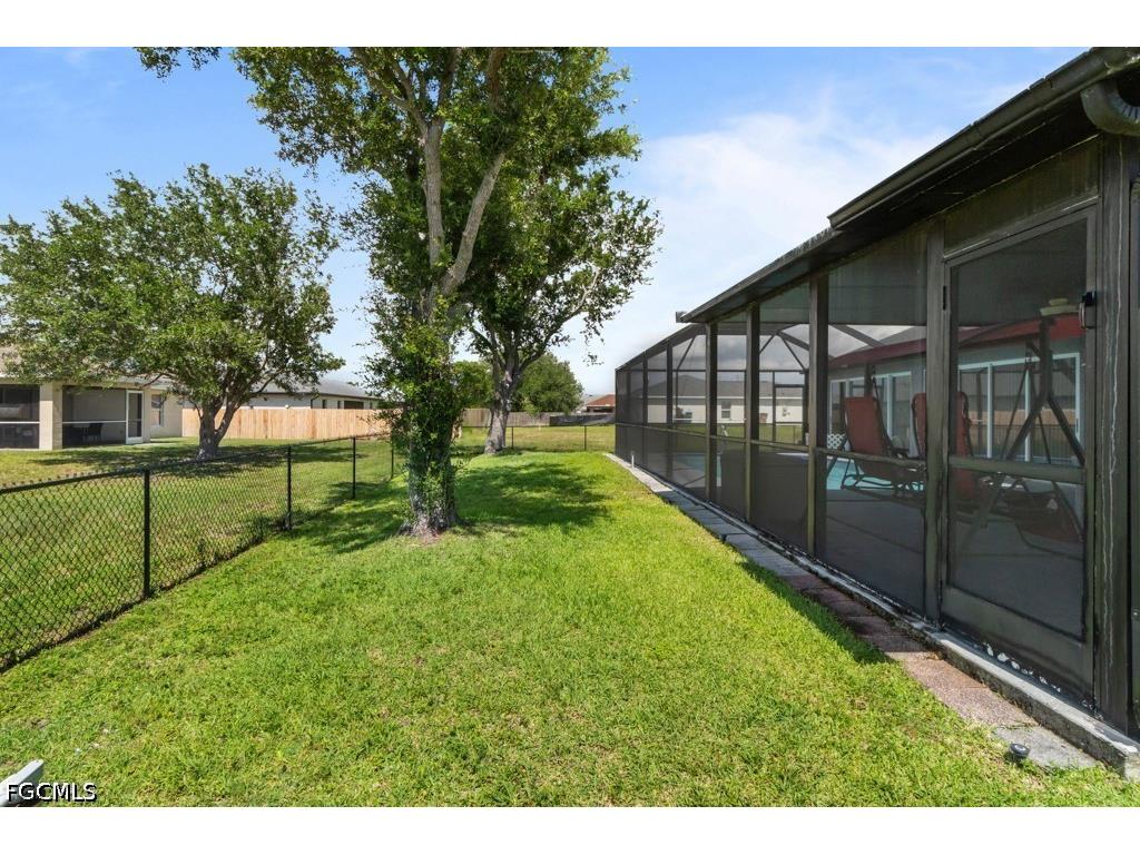 613 NW 14th Terrace Cape Coral FL 33993 2026024364 image47