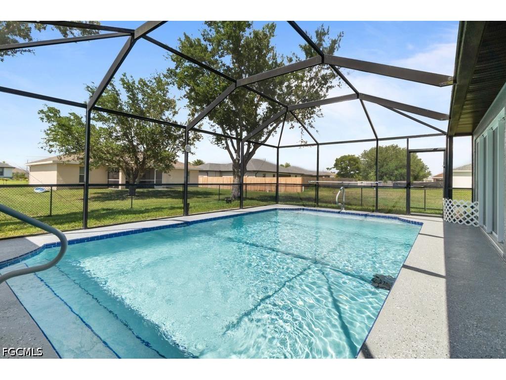 613 NW 14th Terrace Cape Coral FL 33993 2026024364 image6