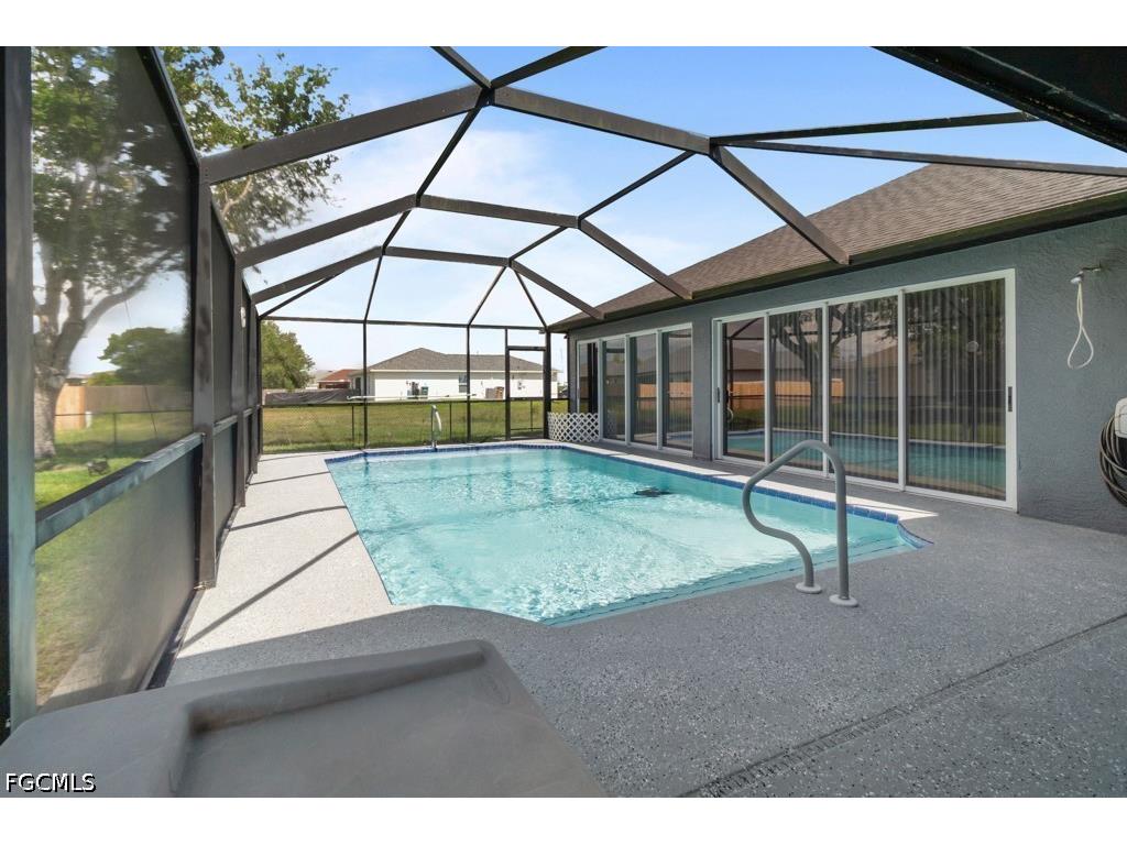613 NW 14th Terrace Cape Coral FL 33993 2026024364 image7