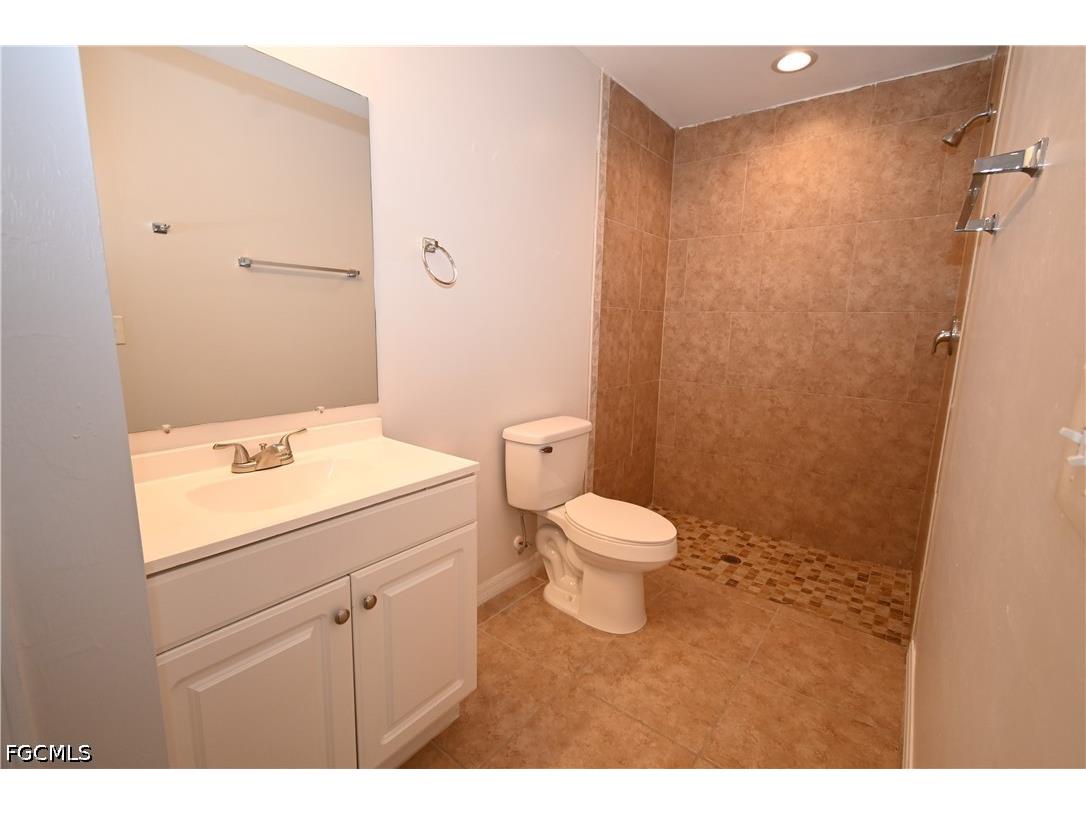 613 SE 14th Street Cape Coral FL 33990 2026020645 image6