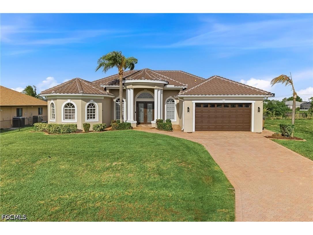 613 SE 4th Place Cape Coral FL 33990 2026023055 image1