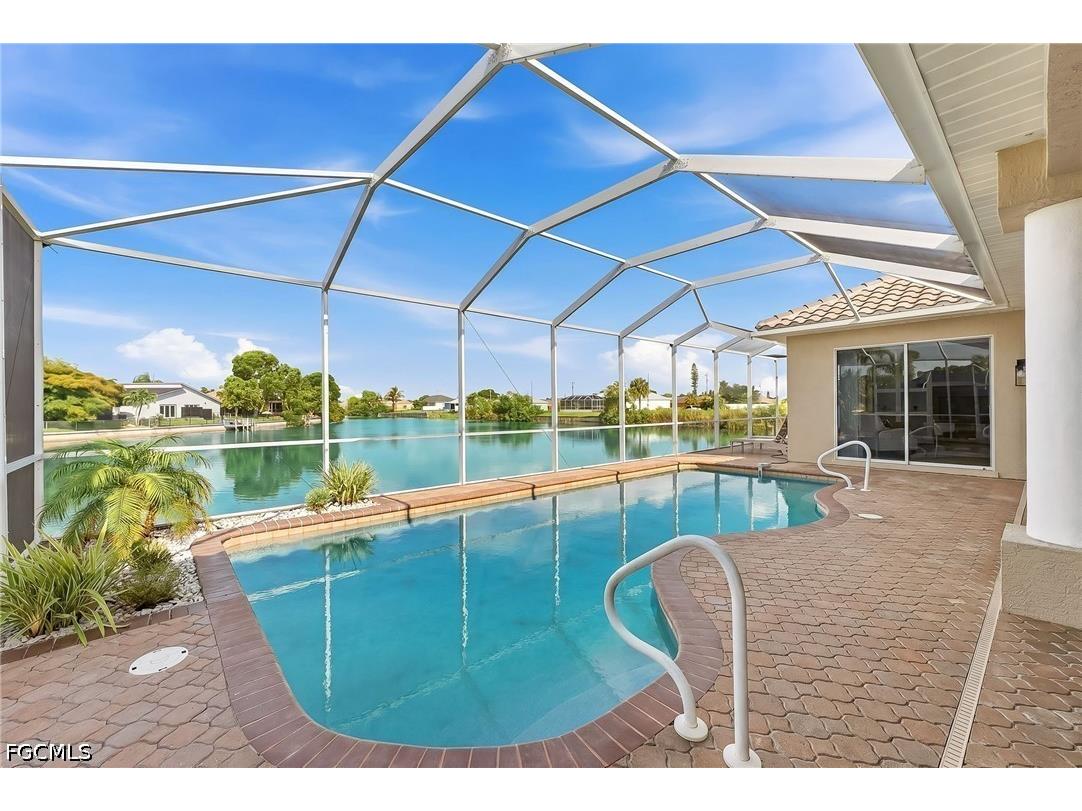 613 SE 4th Place Cape Coral FL 33990 2026023055 image35