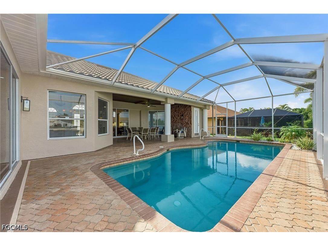 613 SE 4th Place Cape Coral FL 33990 2026023055 image37