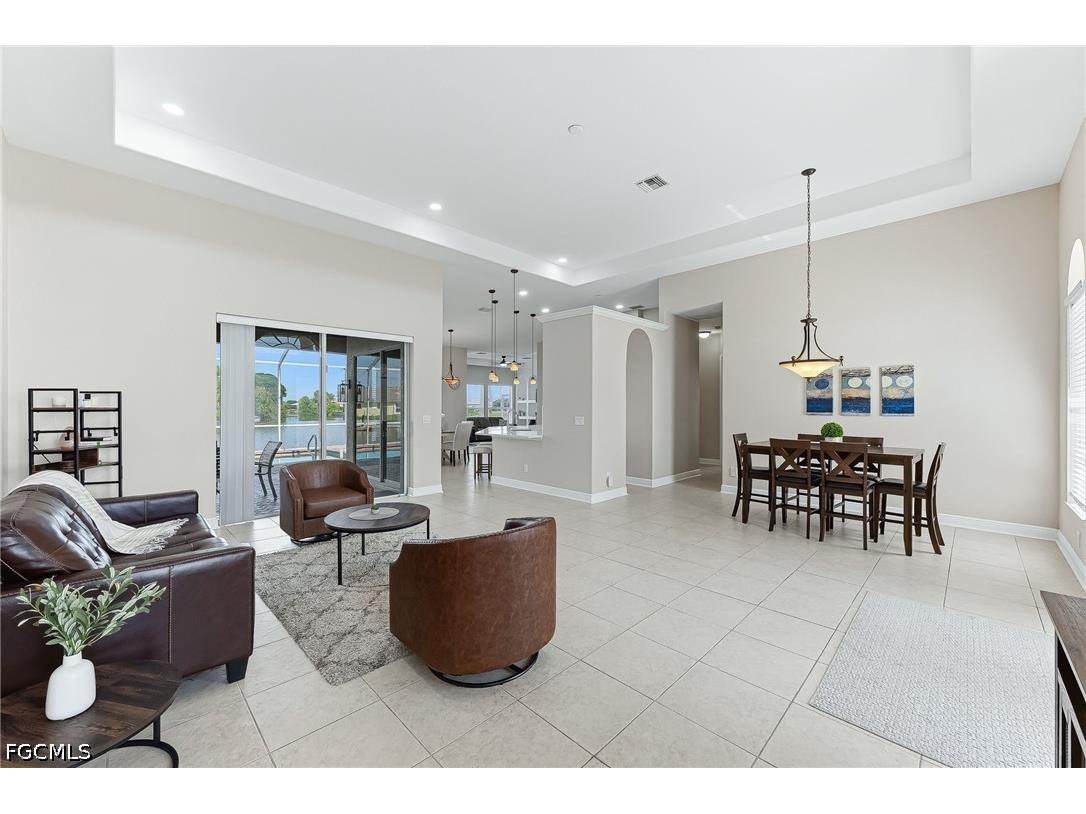 613 SE 4th Place Cape Coral FL 33990 2026023055 image8