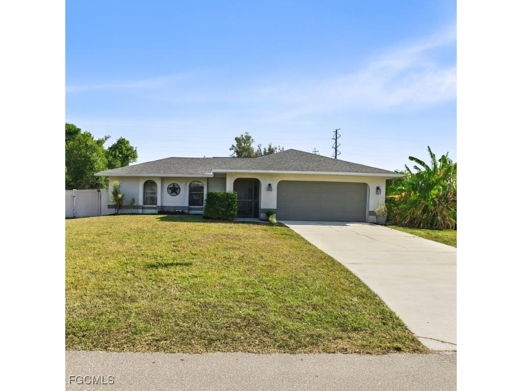 613 SW Santa Barbara Place Cape Coral FL 33991 2025024259 image1