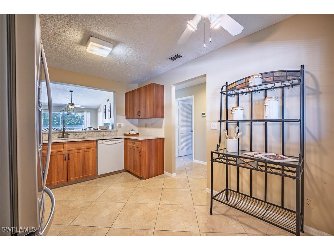 613 Squire Circle #204 Naples FL 34104 226005088 image10