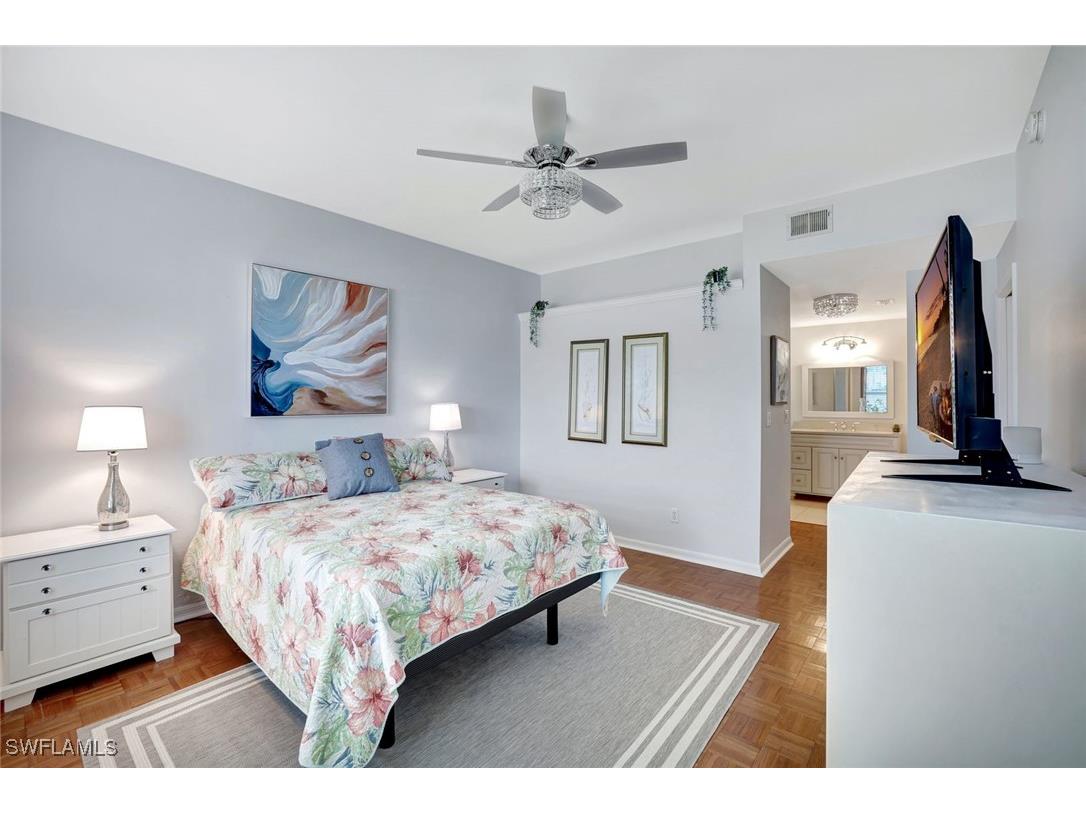 613 Windsor Square #101 Naples FL 34104 225074611 image11