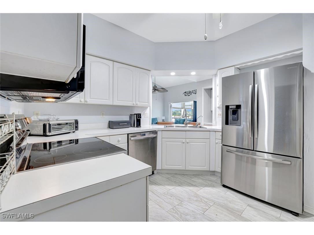 613 Windsor Square #101 Naples FL 34104 225074611 image5