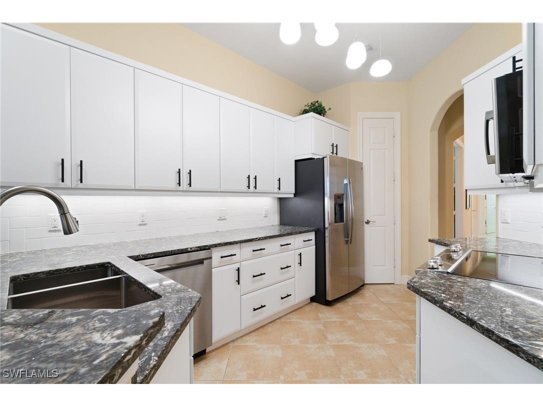 6130 Montelena Circle #1202 Naples FL 34119 226000689 image3