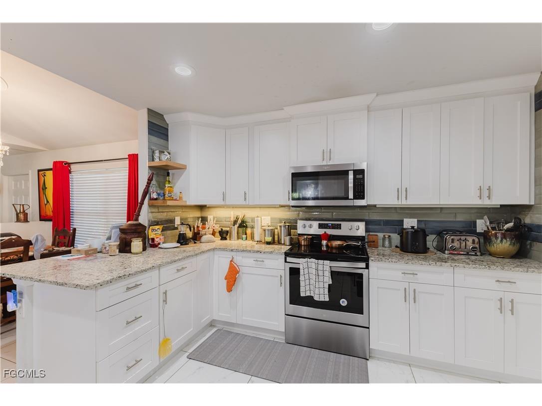 6131 Arbor Avenue Fort Myers FL 33905 2025004781 image10