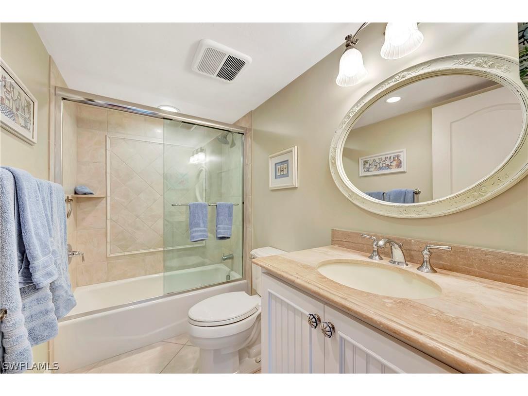 6131 Pelican Bay Boulevard #7 Naples FL 34108 226009176 image20