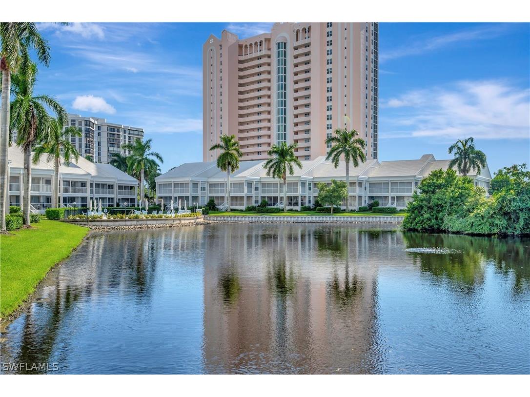6131 Pelican Bay Boulevard #7 Naples FL 34108 226009176 image25
