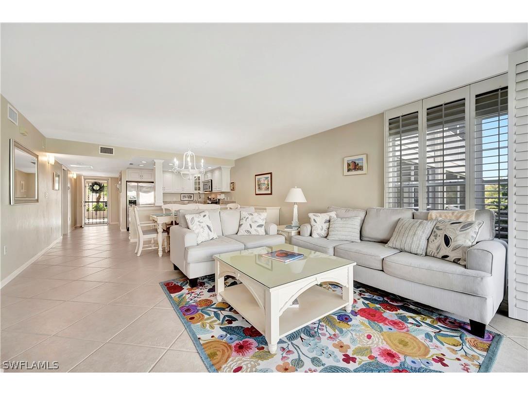 6131 Pelican Bay Boulevard #7 Naples FL 34108 226009176 image4