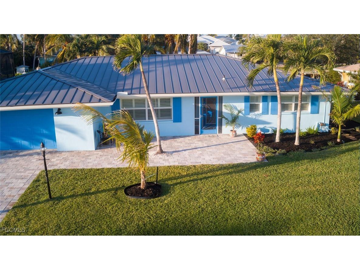 6135 Plumosa Avenue Fort Myers FL 33908 2025005853 image1