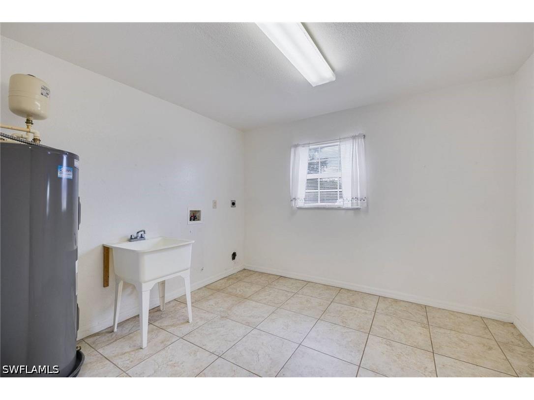 6136 Hester Avenue Fort Myers FL 33905 226014684 image17