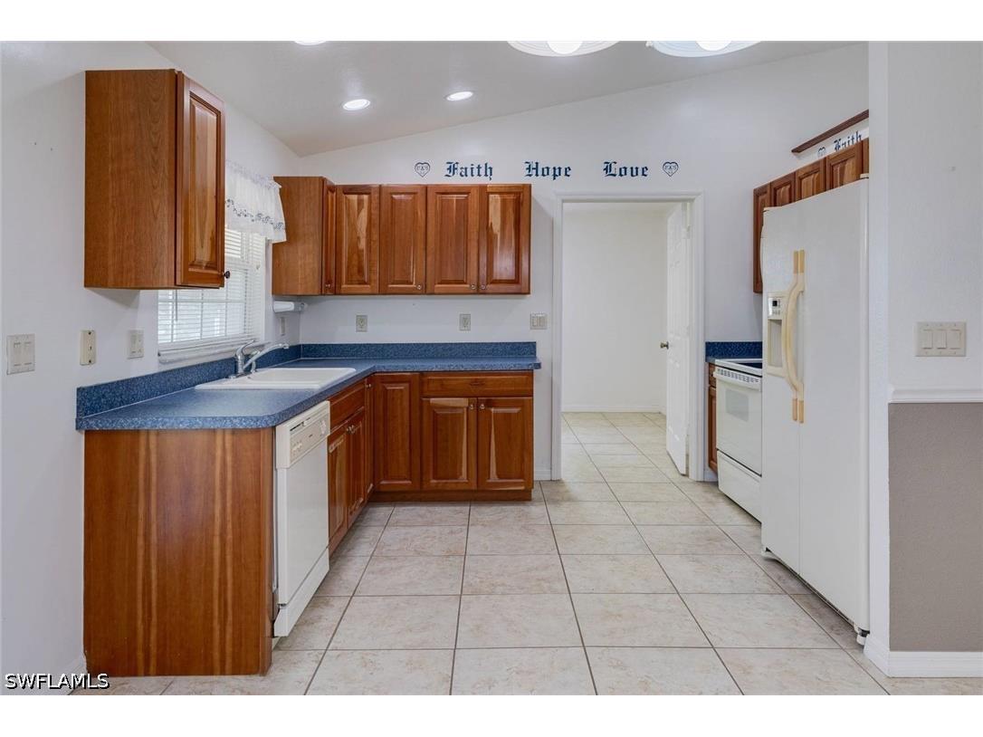 6136 Hester Avenue Fort Myers FL 33905 226014684 image4