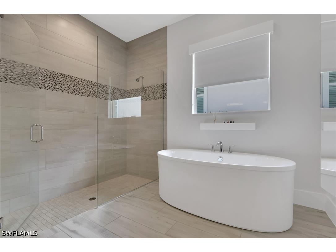 6136 Rodney Bay Lane Naples FL 34113 226022550 image16