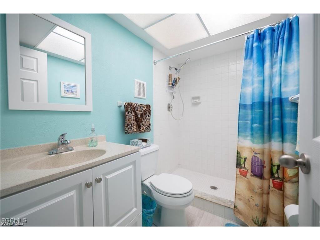 6136 Whiskey Creek Drive #505 Fort Myers FL 33919 2025020841 image9