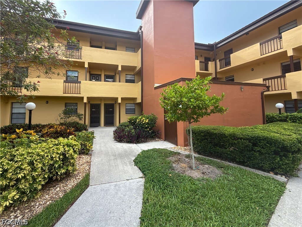 6136 Whiskey Creek Drive #506 Fort Myers FL 33919 2026027601 image1
