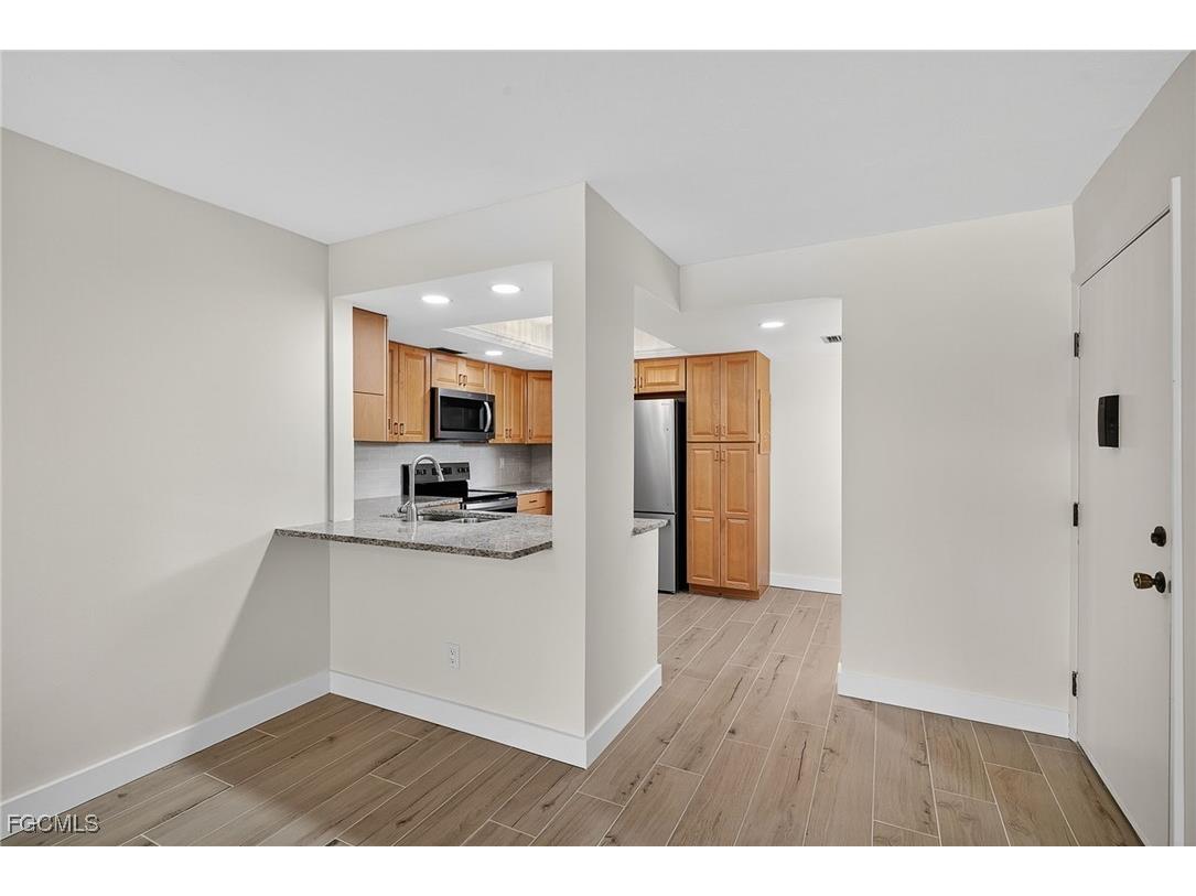 6136 Whiskey Creek Drive #518 Fort Myers FL 33919 2025004328 image9