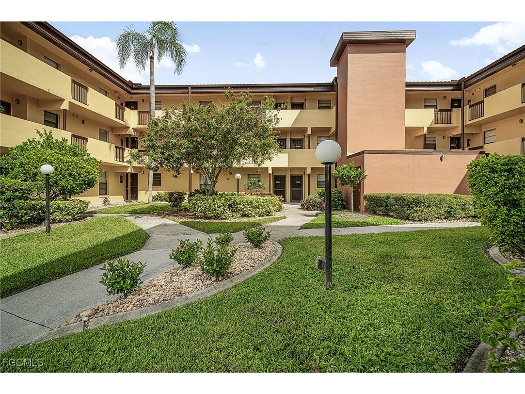 6136 Whiskey Creek Drive #518 Fort Myers FL 33919 2025004810 image1