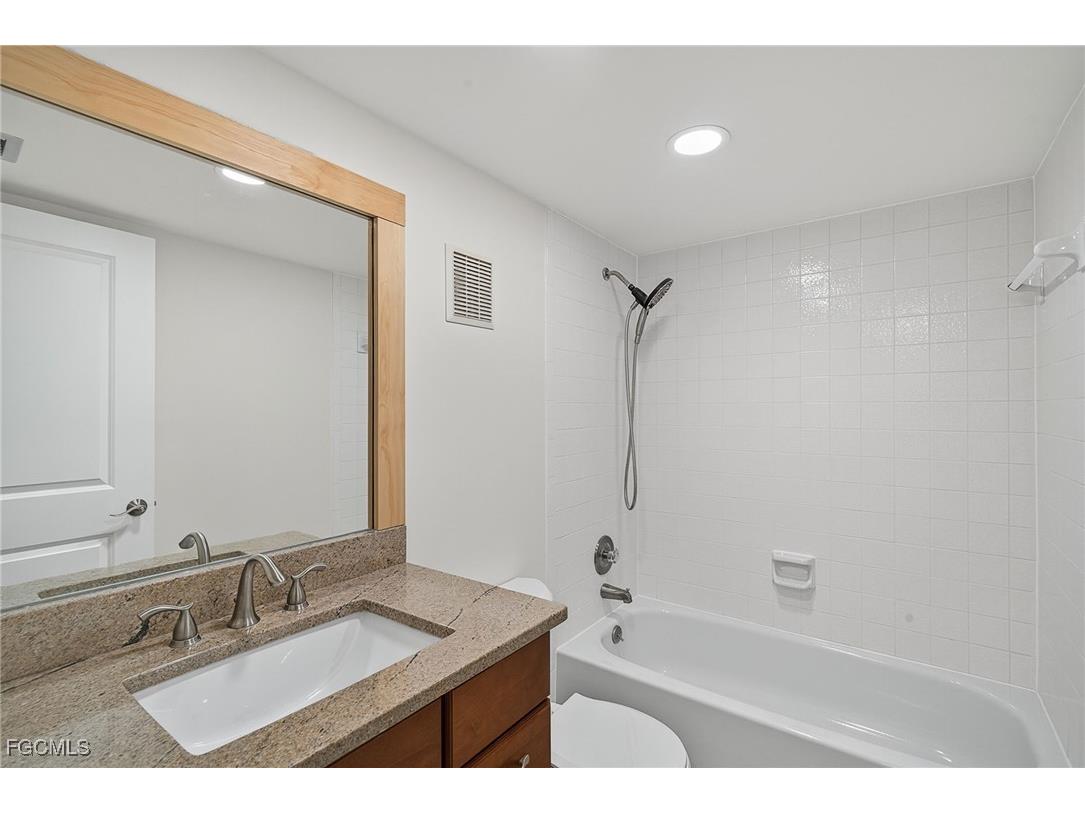 6136 Whiskey Creek Drive #518 Fort Myers FL 33919 2025004810 image14