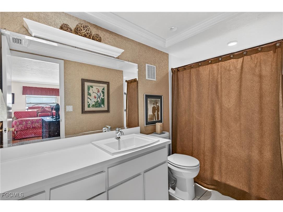 6136 Whiskey Creek Drive #520 Fort Myers FL 33919 2025021872 image20