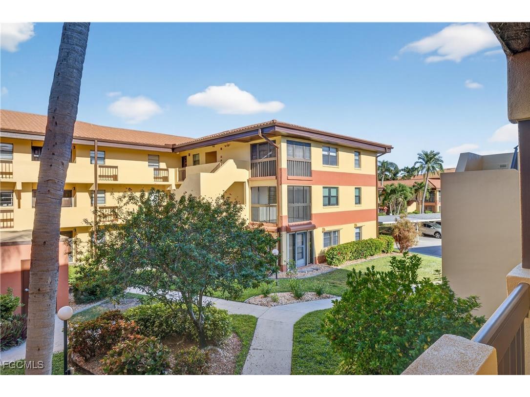 6136 Whiskey Creek Drive #520 Fort Myers FL 33919 2025021872 image3
