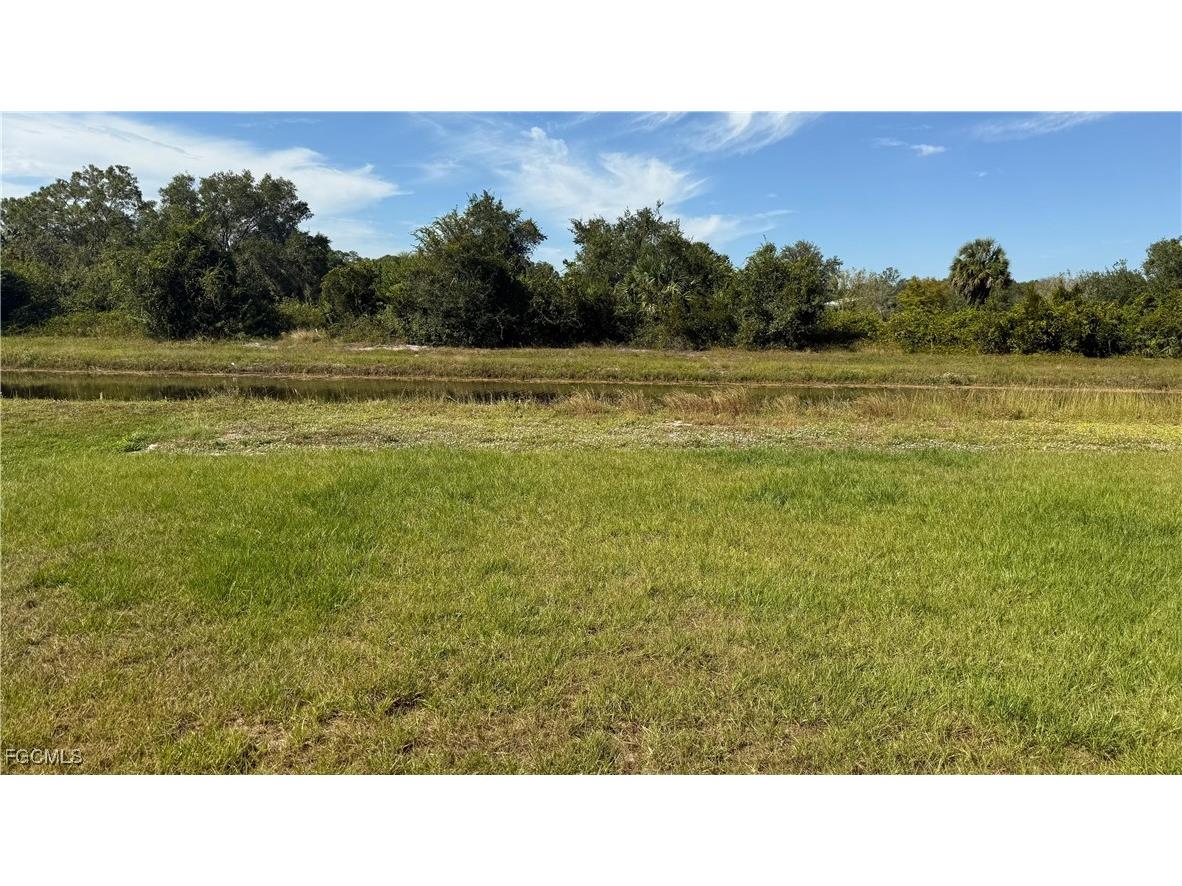 6137 Higgins Avenue Fort Myers FL 33905 2025019272 image31